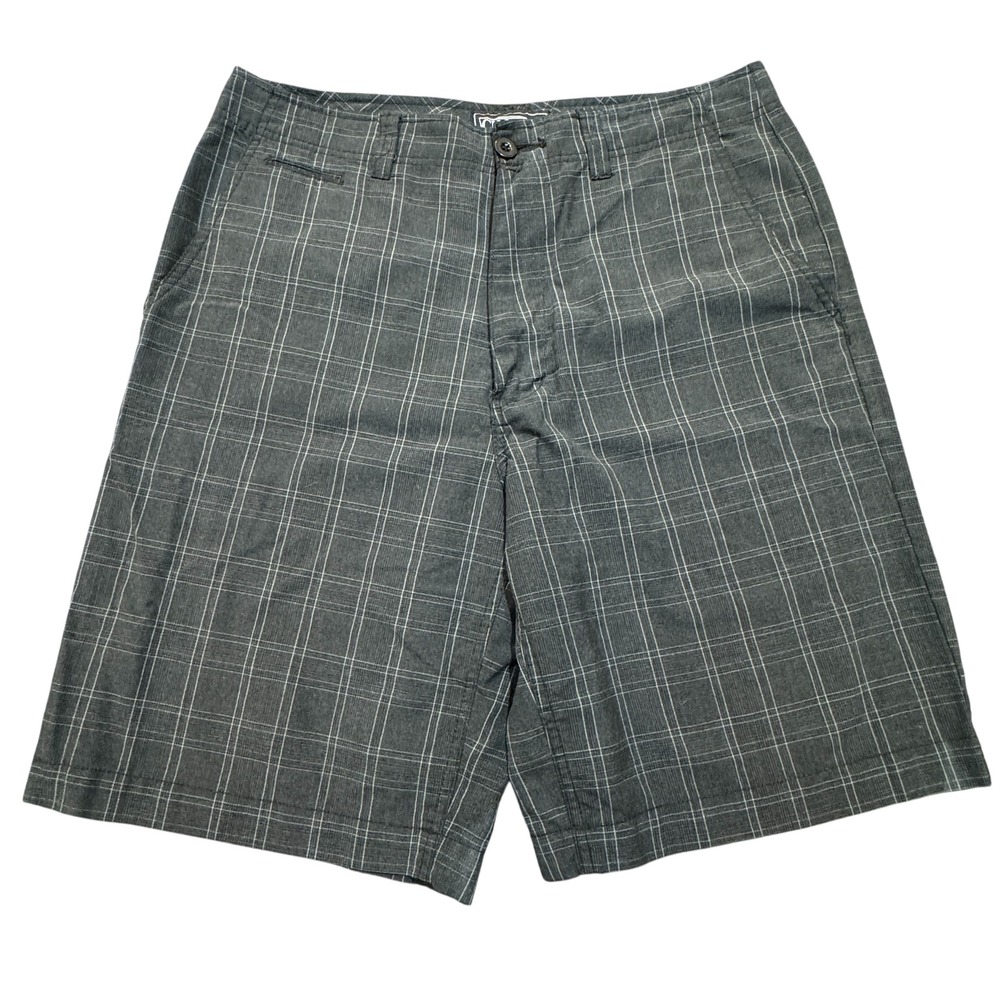 Champs Sports Golf Performance Shorts Men's 34 Gray Plaid Flat Front Casual